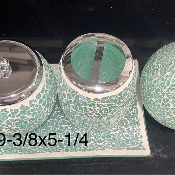 Accessories - Picture 5 of 7